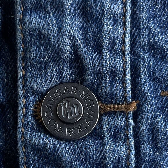 Rocawear Jean Vest Mens Medium Cotton Y2K Raw Hem Button Up Denim Logo - Picture 5 of 15